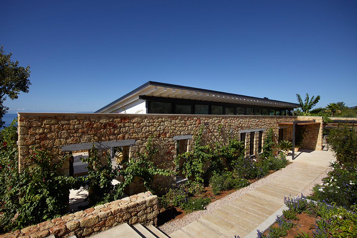HOUSE AT STOUPA, HHH ARCHITECTS, 25SEP2012