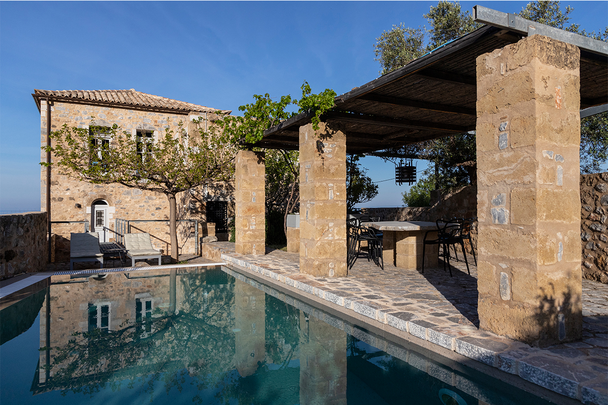 HOUSE AT STOUPA, HHH ARCHITECTS, 25SEP2012