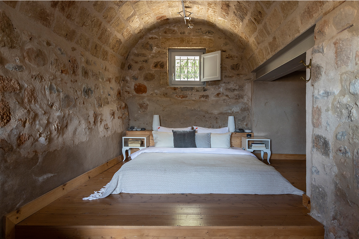 HOUSE AT STOUPA, HHH ARCHITECTS, 25SEP2012