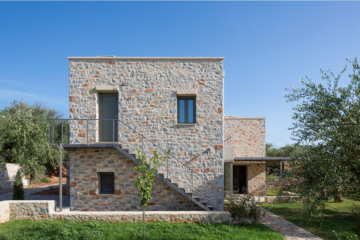 HOUSE AT STOUPA, HHH ARCHITECTS, 25SEP2012